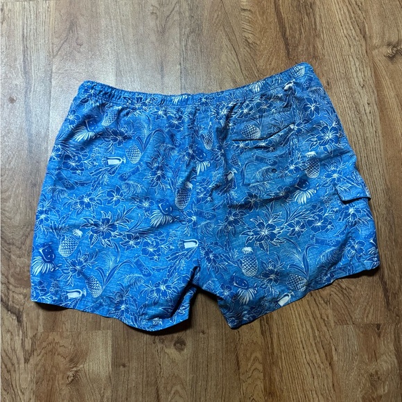 Tommy Bahama swim trunks - Picture 3 of 6